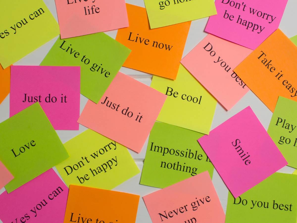 Kolorowe arteczki z afirmacjami