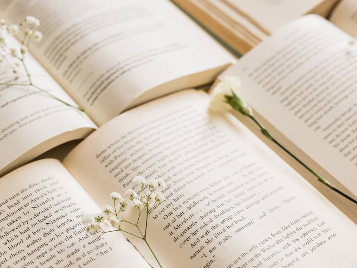 Rozłożone książki