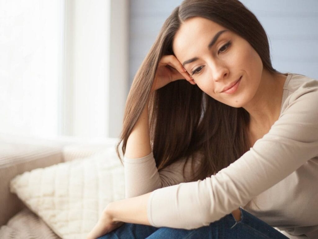 Kobieta w czasie zadumy