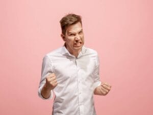 Rozgniewany mężczyzna